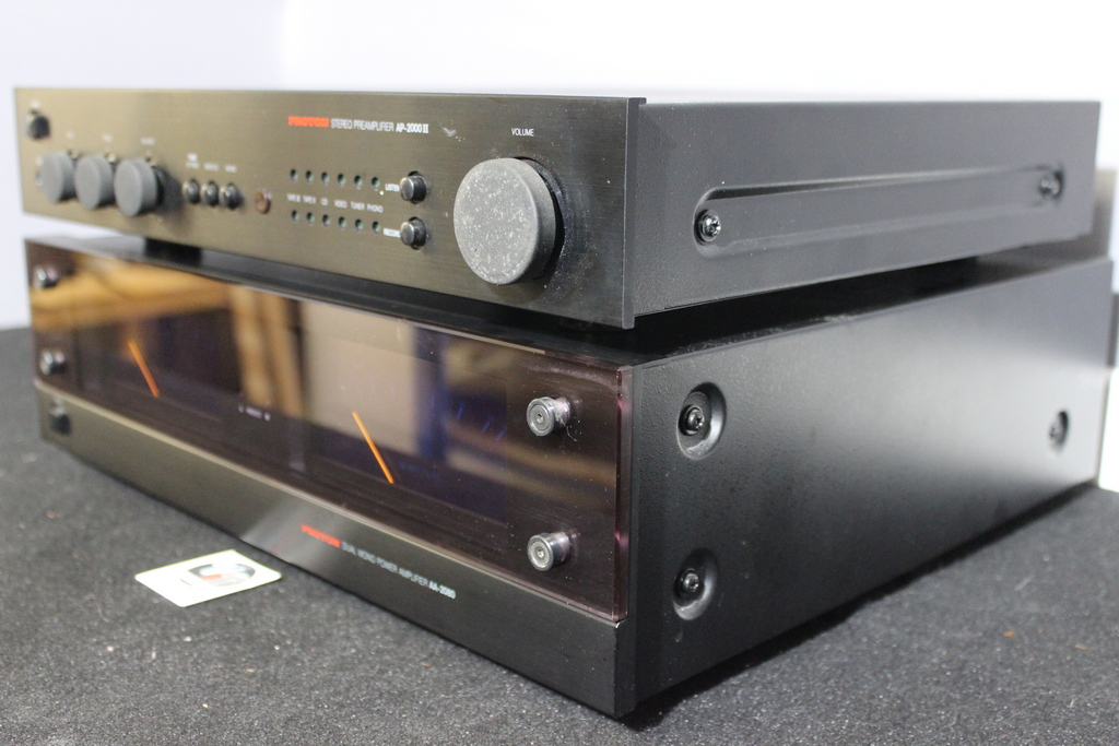 Ampli et préampli Proton AP-2000 II AA-2080