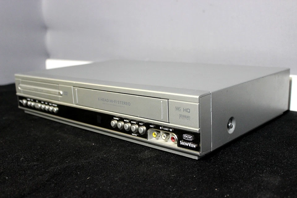 Divers Philips DVP3100V